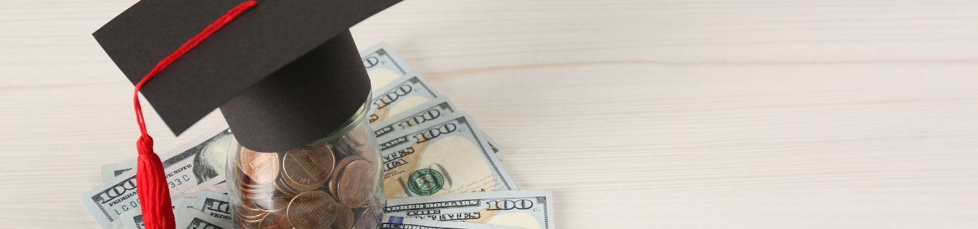 Congratulations to our scholarship winners, Kate & Ogie!